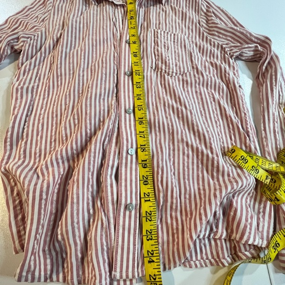 Universal Thread pink and white stripped blouse size small Long Sleeve Button Up - Picture 3 of 9